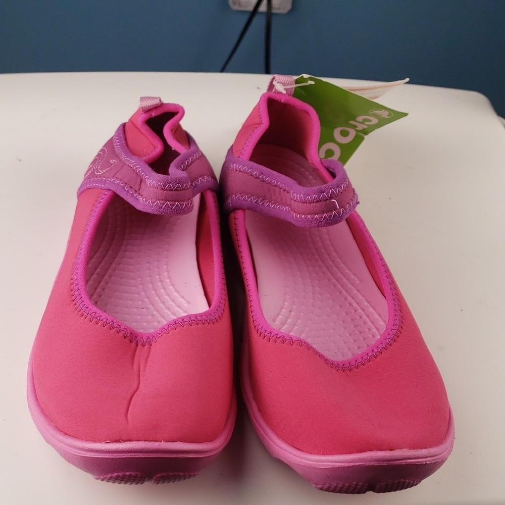 Crocs Kids Pink Shoes Size J4